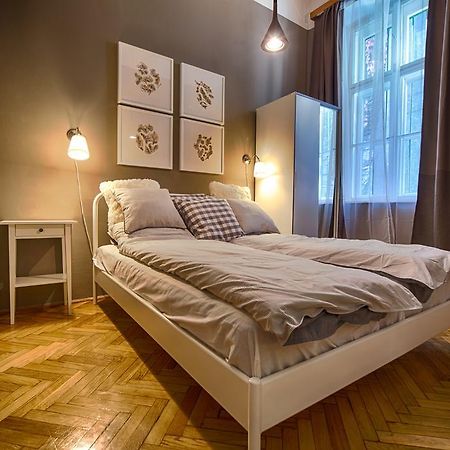 Logement Sous Le Chateau Budapest Luaran gambar