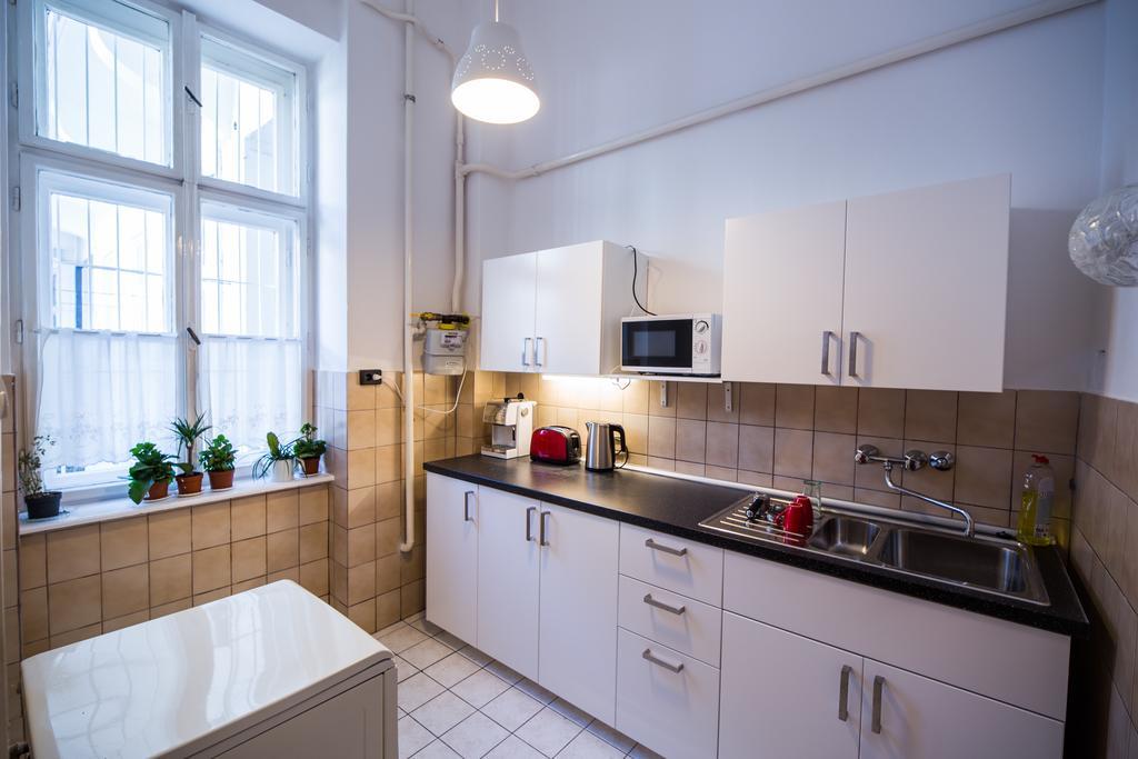 Logement Sous Le Chateau Budapest Luaran gambar