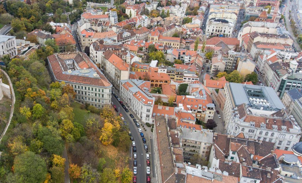 Logement Sous Le Chateau Budapest Luaran gambar
