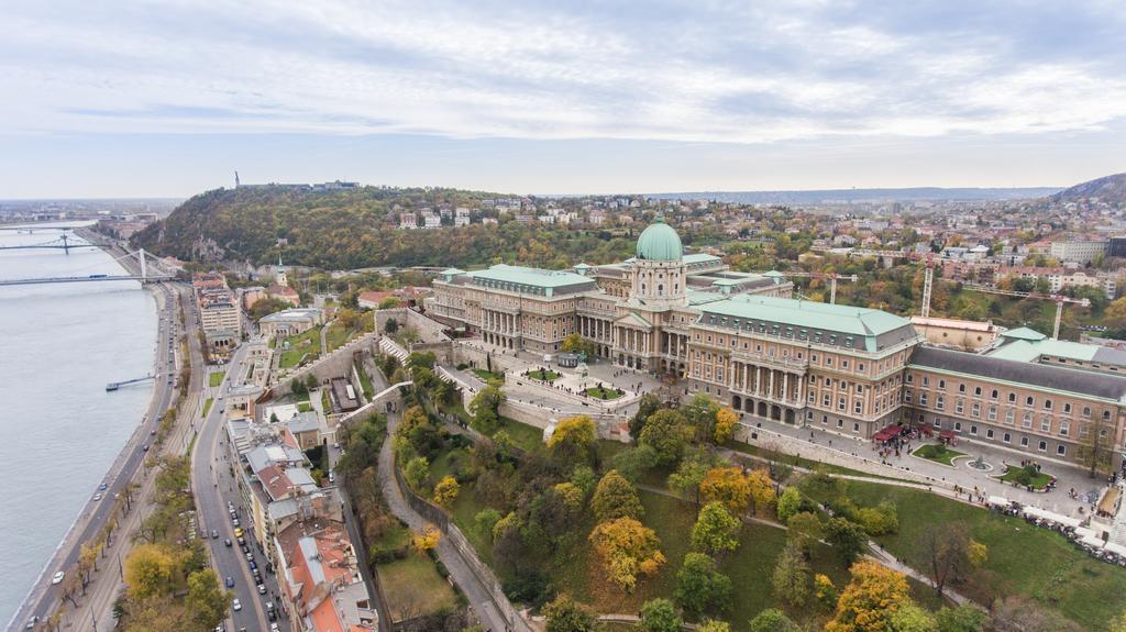 Logement Sous Le Chateau Budapest Luaran gambar
