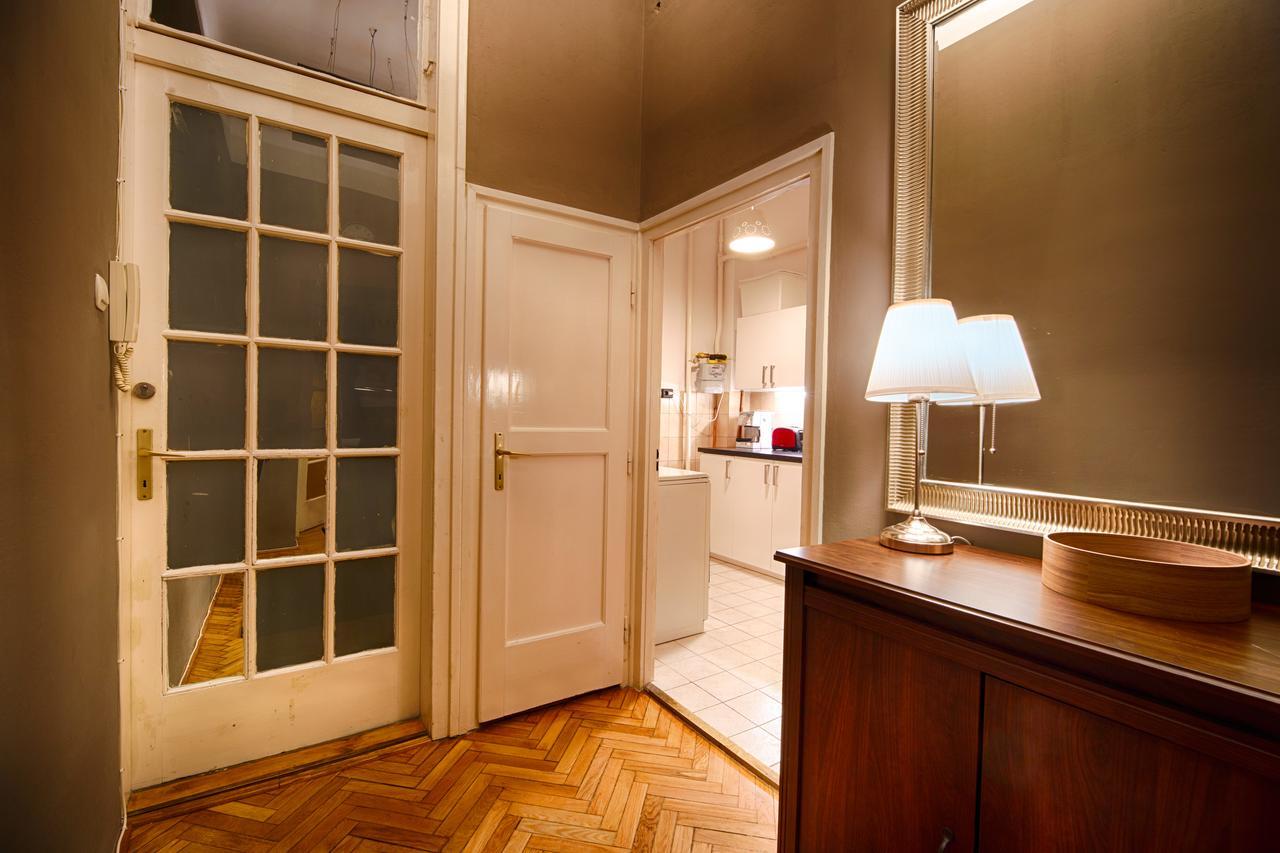 Logement Sous Le Chateau Budapest Luaran gambar